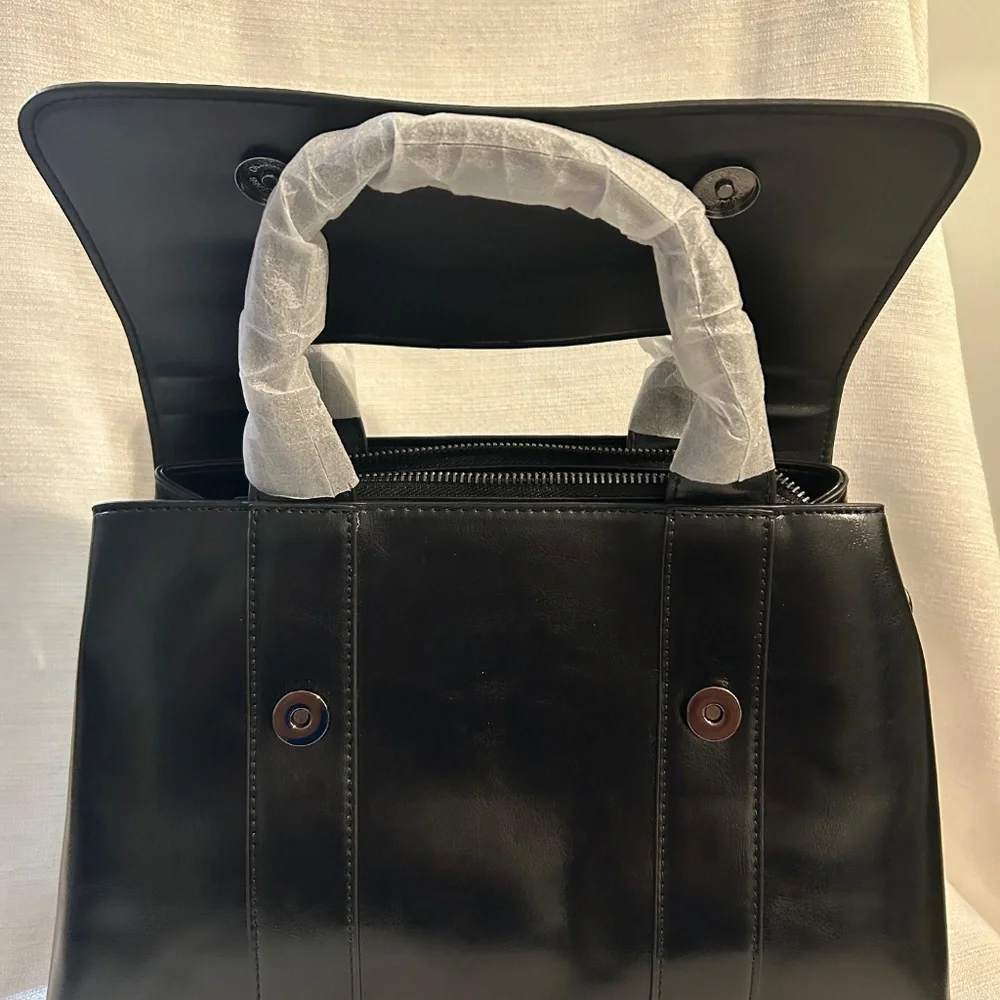 Handbag - Picture 8 of 9